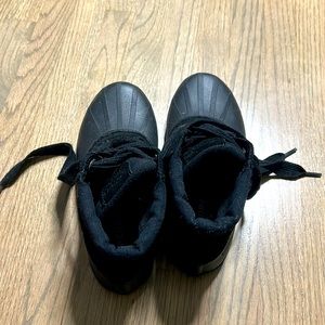 Barely worn Sperry boots.